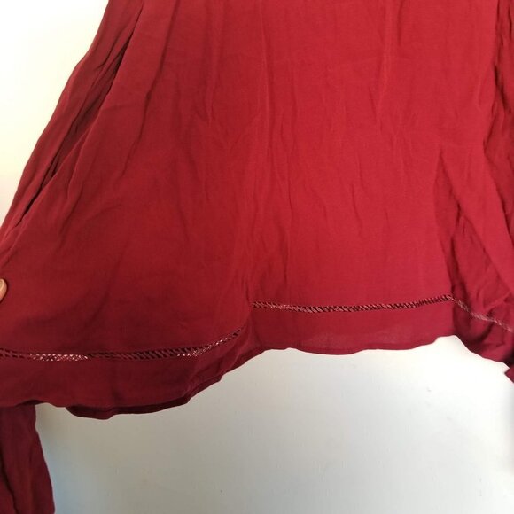 Lovers + Friends Cloud Break Cold Shoulder Top Med - Picture 10 of 14